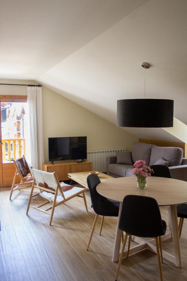 Apartaments Areny - L'Amfitriona エステリ・ダネウ エクステリア 写真